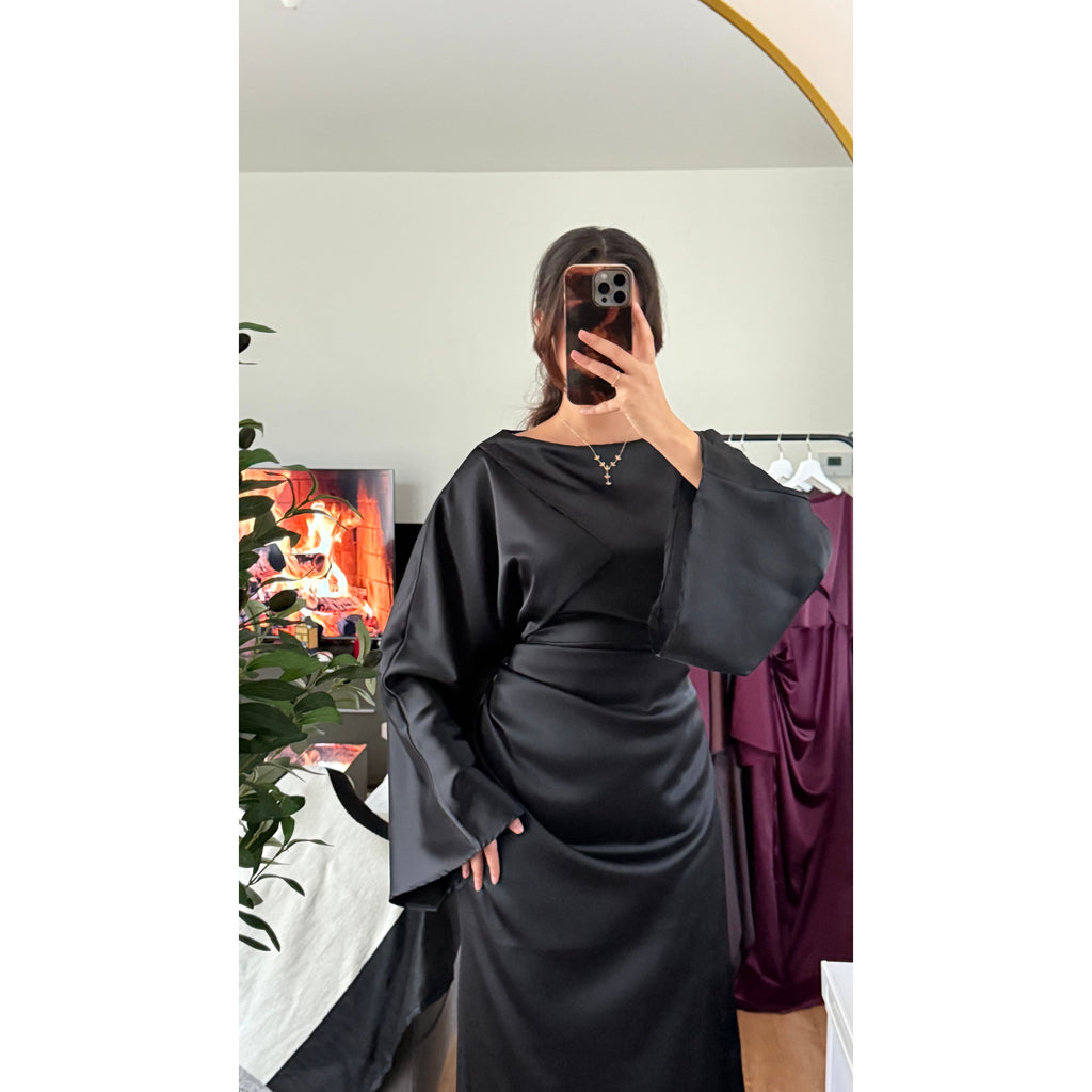 Robe Longue Satin Drapé à Nouer dans le Dos – Luxueuse | Noir