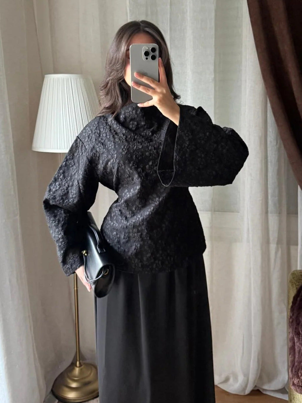 Ensemble Blouse Jacquard & Jupe Satinée – Noir